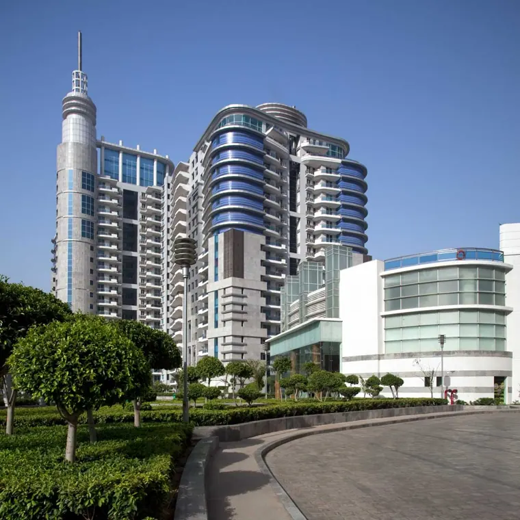 DLF The Pinnacle, photo 2